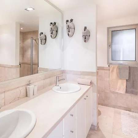 Bahia - Adjona 2,3 Penthouse Sea View & Jacuzzi 2b 別荘