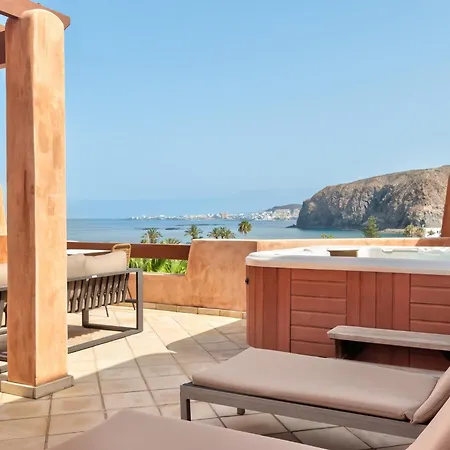 펜션 Bahia - Adjona 2,3 Penthouse Sea View & Jacuzzi 2b 아로나